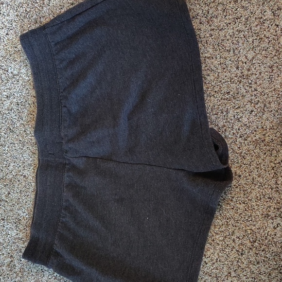 Old Navy Women's Dark Gray Cotton Terry Cloth Shorts Size L - Picture 3 of 7